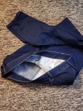 Old Navy Women's Skinny Jeans in Dark Blue